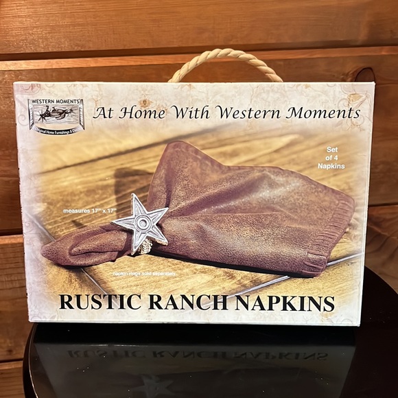 NIB RUSTIC RANCH NAPKINS SET OF 4 At Home W Western Moments NEW - Picture 1 of 5
